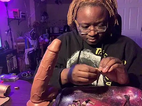 BigKittyRaven online show from 02/15/25, 04:14