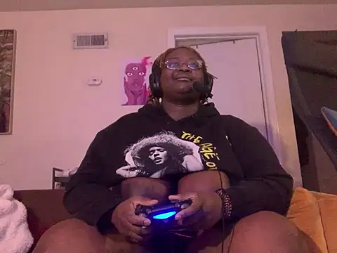 BigKittyRaven online show from 02/20/25, 07:23