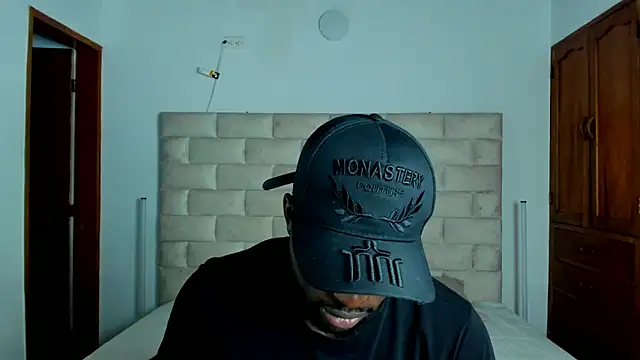 Dylan Taylor online show from 02/18/26, 02:42