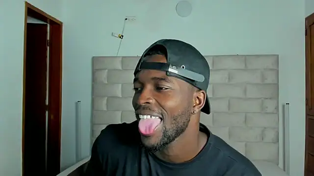 Dylan Taylor online show from 02/14/26, 03:51