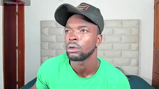 Dylan Taylor online show from 11/18/25, 12:19