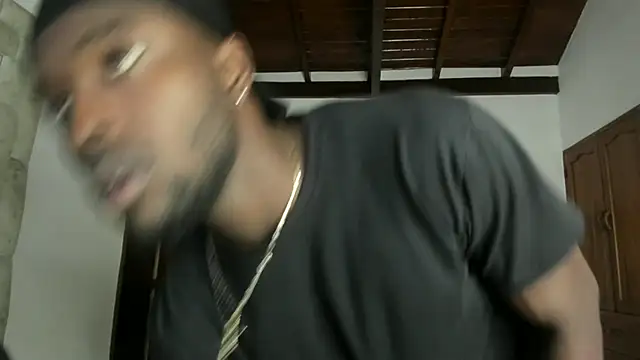 Dylan Taylor online show from 02/12/26, 03:17