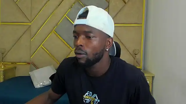 Dylan Taylor online show from 10/21/25, 04:23