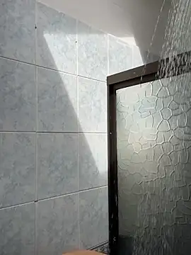 ellie mcdonald online show from 09/14/25, 07:36