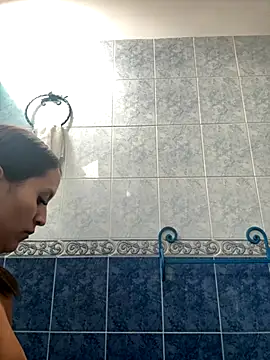 ellie mcdonald online show from 09/09/25, 08:18