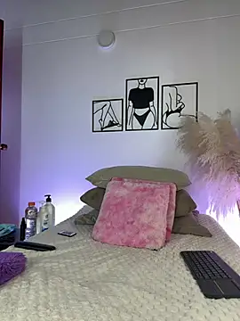 ellie mcdonald online show from 02/24/26, 09:37