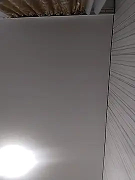 Lorrain Dorrie online show from 11/26/25, 05:40