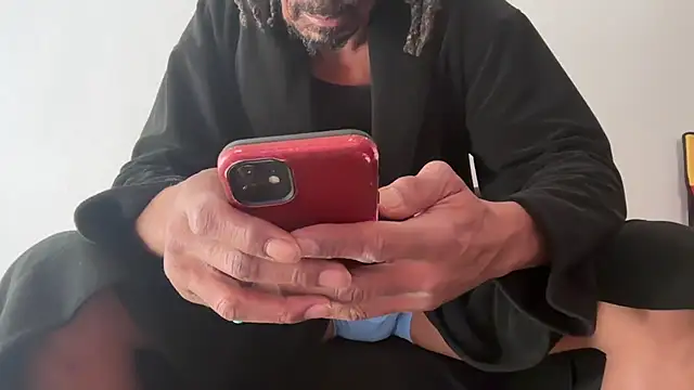 Snapshot of skarfosbabes69 chatting on 02/07/26, 04:59 skarfosbabes69 online show from 02/07/26, 04:59