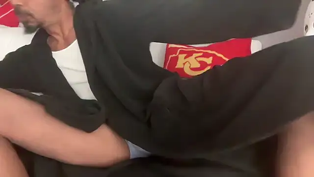 skarfosbabes69 online show from 11/11/25, 08:42