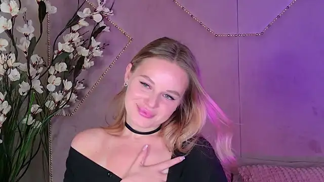 BeatriceEsmont online show from 02/27/25, 03:40