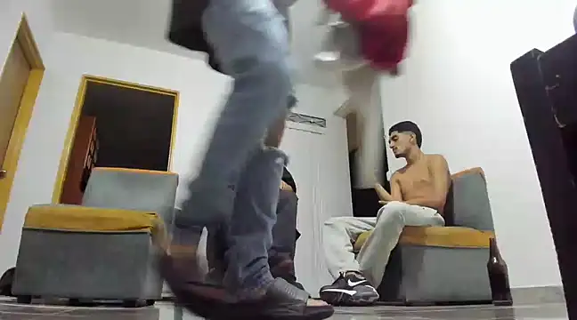 Snapshot of latin_bbc chatting on 01/15/25, 12:41 latin bbc online show from 01/15/25, 12:41