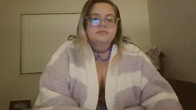 HoneyBear19 online show from 02/24/25, 07:55