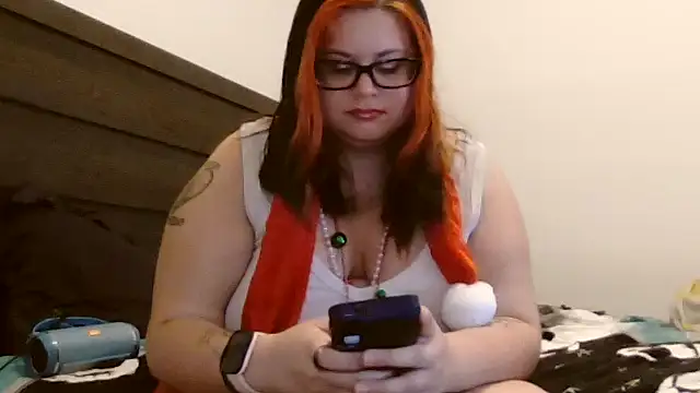 HoneyBear19 online show from 11/19/25, 06:52
