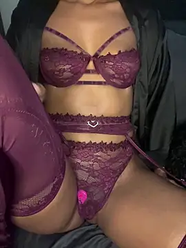 Nova Kane online show from 10/17/25, 04:16