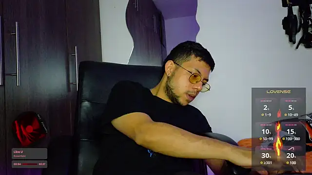 Snapshot of Nymphobuddies chatting on 03/03/25, 12:34 Nymphobuddies online show from 03/03/25, 12:34