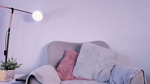 EmmaaCoel online show from 02/22/25, 07:14