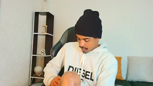 Bigote Big0357 online show from 09/13/25, 02:33