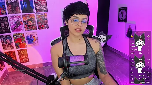 Snapshot of gooddess_isis chatting on 01/15/26, 03:43 gooddess isis online show from 01/15/26, 03:43