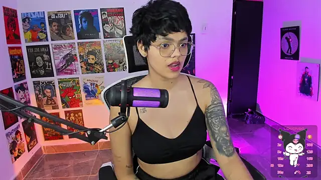 Snapshot of gooddess_isis chatting on 12/18/25, 07:35 gooddess isis online show from 12/18/25, 07:35