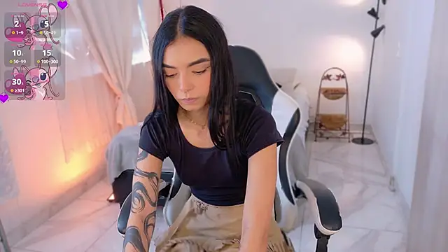 AnabelWolf online show from 11/12/25, 03:38