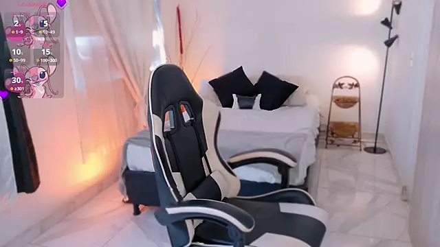 AnabelWolf online show from 11/15/25, 03:49