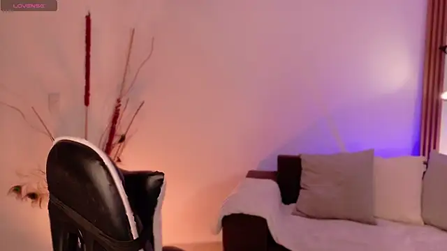 AnabelWolf online show from 04/20/26, 03:46