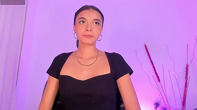 AnabelWolf online show from 02/25/25, 08:42