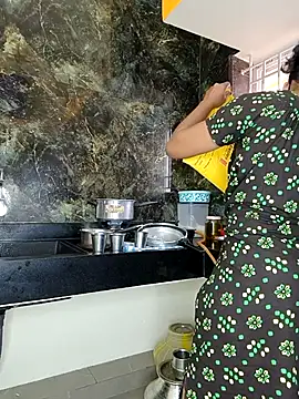 Tamil Shalini Lustyy online show from 11/22/25, 01:37