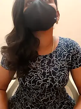 Snapshot of Tamil_Shalini_Lustyy chatting on 12/21/25, 03:57 Tamil Shalini Lustyy online show from 12/21/25, 03:57