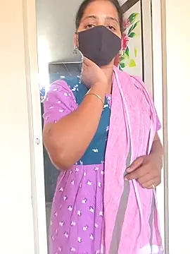 Snapshot of Tamil_Shalini_Lustyy chatting on 03/06/26, 08:53 Tamil Shalini Lustyy online show from 03/06/26, 08:53