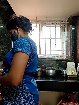 Snapshot of Tamil_Shalini_Lustyy chatting on 02/17/26, 01:58 Tamil Shalini Lustyy online show from 02/17/26, 01:58