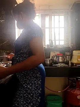 Snapshot of Tamil_Shalini_Lustyy chatting on 01/16/26, 07:45 Tamil Shalini Lustyy online show from 01/16/26, 07:45