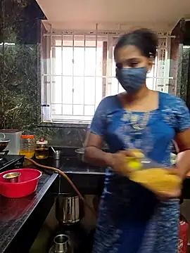 Snapshot of Tamil_Shalini_Lustyy chatting on 02/05/26, 01:34 Tamil Shalini Lustyy online show from 02/05/26, 01:34