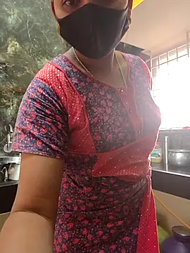 Snapshot of Tamil_Shalini_Lustyy chatting on 12/23/25, 01:38 Tamil Shalini Lustyy online show from 12/23/25, 01:38