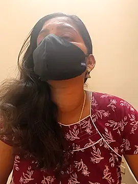 Snapshot of Tamil_Shalini_Lustyy chatting on 01/08/26, 04:02 Tamil Shalini Lustyy online show from 01/08/26, 04:02