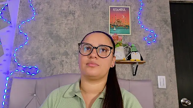 Victoria Ponce1 online show from 10/09/25, 01:22