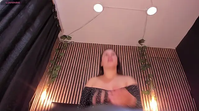 Victoria Ponce1 online show from 03/06/25, 10:26