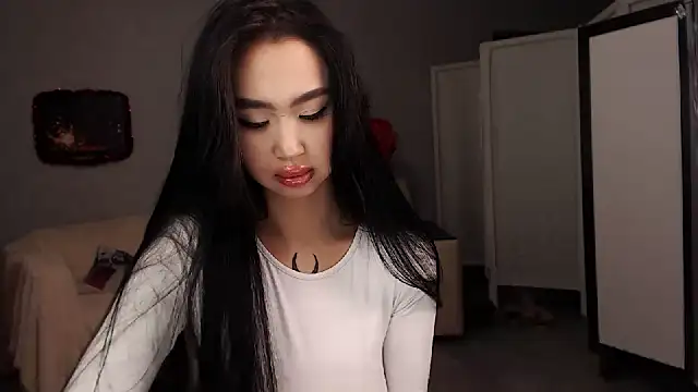 Snapshot of NamiLoveRoom chatting on 12/11/24, 10:25 NamiLoveRoom online show from 12/11/24, 10:25