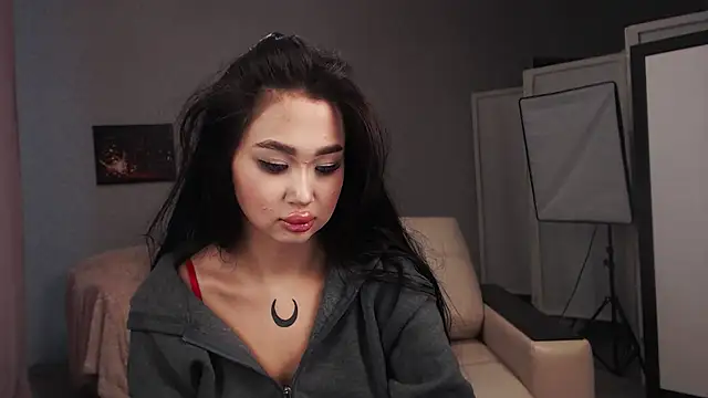 Snapshot of NamiLoveRoom chatting on 02/25/25, 07:20 NamiLoveRoom online show from 02/25/25, 07:20