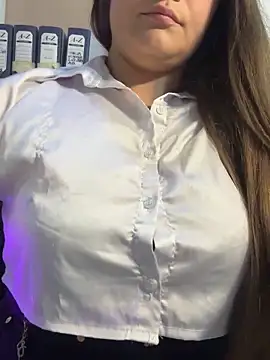 Snapshot of cherry_coper chatting on 02/17/26, 12:46 cherry coper online show from 02/17/26, 12:46