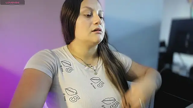 Snapshot of cherry_coper chatting on 02/02/26, 12:48 cherry coper online show from 02/02/26, 12:48