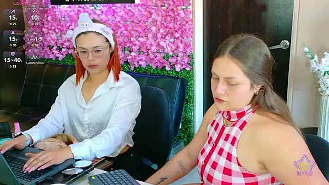 Snapshot of cherry_coper chatting on 02/27/26, 01:44 cherry coper online show from 02/27/26, 01:44