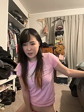 Misstaiwanxh online show from 10/19/25, 09:56