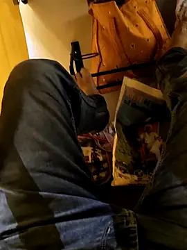 samee00721 online show from 10/26/25, 05:24