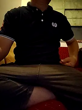 samee00721 online show from 11/04/25, 06:22