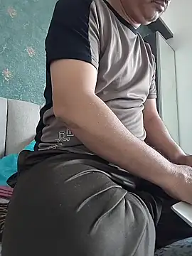 samee00721 online show from 02/19/26, 07:16