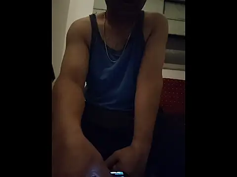 samee00721 online show from 12/22/25, 11:38