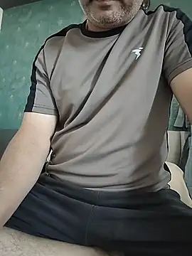 samee00721 online show from 01/11/26, 05:36