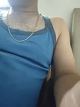 samee00721 online show from 05/17/26, 09:42