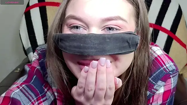 Mikki5P online show from 02/21/25, 09:11